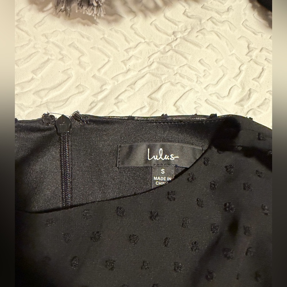 Black lulus dress - Picture 3 of 3